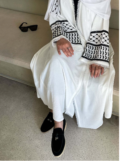 Embroidered Kimono Oversized Muslim Robe with Tassels
