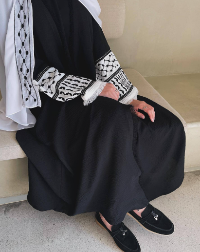 Embroidered Kimono Oversized Muslim Robe with Tassels