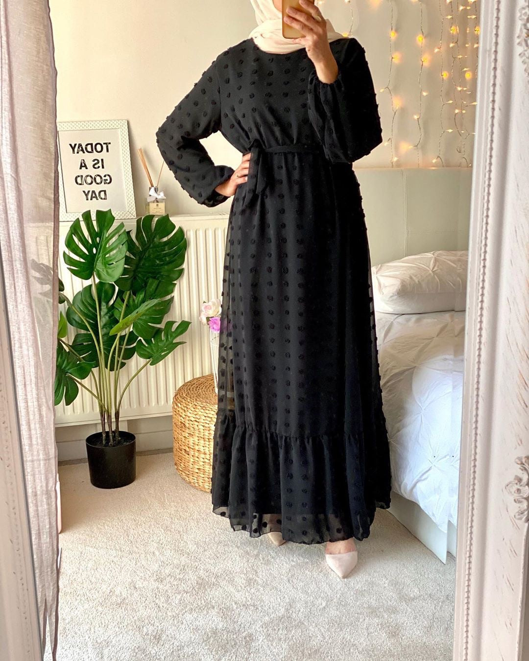 Fashion Muslim Plus Size Dress with Pom Poms for Women