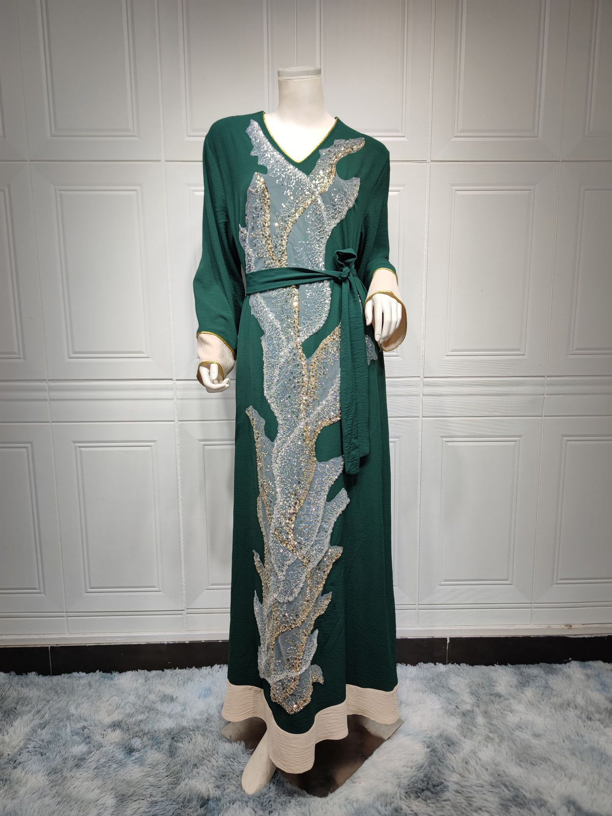 AB330 Fashionable Muslim Abaya with Sequin Embroidery